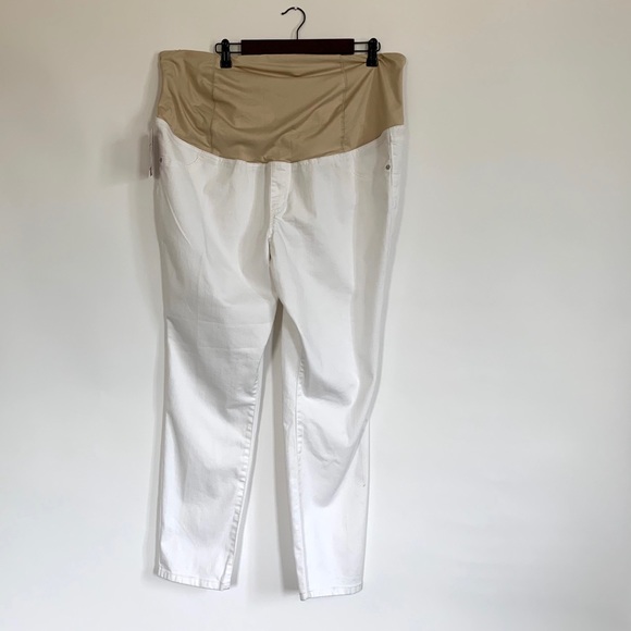 NWT Isabel Maternity Jeans - Picture 1 of 4